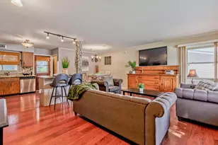 1025 Longaker Rd, Northbrook, IL 60062 - Photo 3