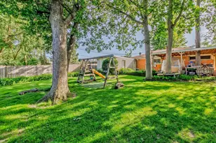 1025 Longaker Rd, Northbrook, IL 60062 - Photo 23