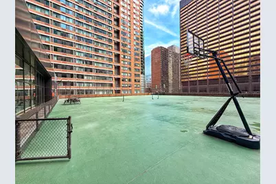 211 E Ohio Street #2312, Chicago, IL 60611 - Photo 15