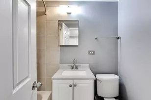 6503 N Maplewood Ave, Chicago, IL 60645 - Photo 35