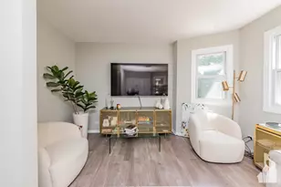 2923 N Avers Ave, Chicago, IL 60618 - Photo 3
