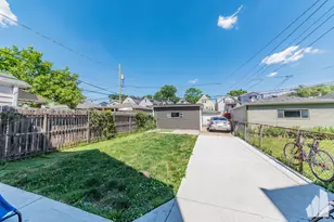 2923 N Avers Ave, Chicago, IL 60618 - Photo 21