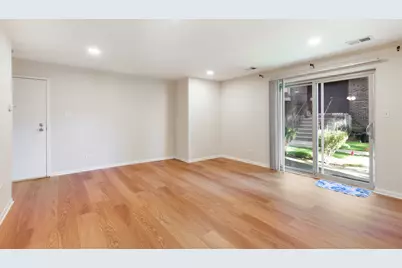 611 W Central Road #A5, Mount Prospect, IL 60056 - Photo 3