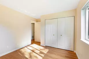 611 W Central Rd, Mount Prospect, IL 60056 - Photo 11