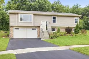 308 Nelson Ct, Bolingbrook, IL 60440 - Photo 1