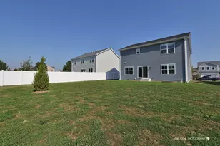 2490 Olivia Ct, Wauconda, IL 60084 - Photo 23