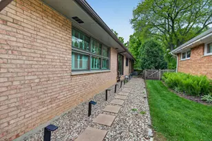 516 Eldon Pl, Downers Grove, IL 60516 - Photo 45