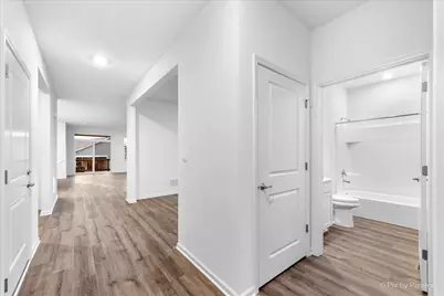 301 Westminster Court, North Aurora, IL 60542 - Photo 5
