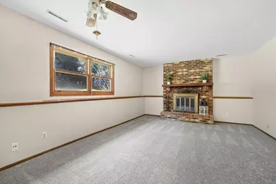 5401 W Chasefield Circle, McHenry, IL 60050 - Photo 17