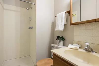 5401 W Chasefield Circle, McHenry, IL 60050 - Photo 13