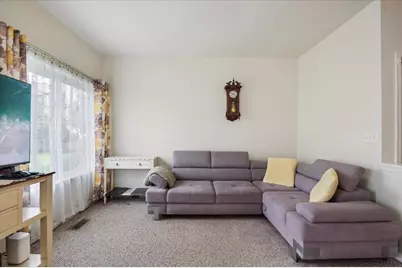 1041 Parkhill Circle, Aurora, IL 60502 - Photo 5