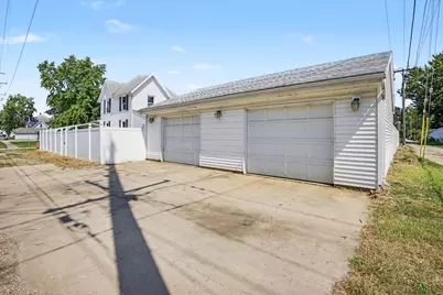 504 E Timber Street, Pontiac, IL 61764 - Photo 9