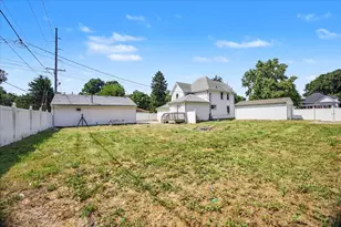 504 E Timber St, Pontiac, IL 61764 - Photo 7