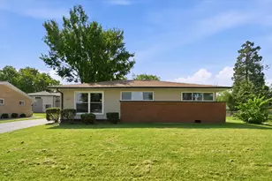 3001 N Sherwood Ave, Markham, IL 60428 - Photo 1