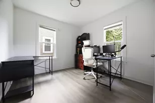 684 Cooper Ave, Elgin, IL 60120 - Photo 5