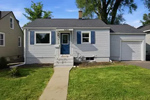 684 Cooper Ave, Elgin, IL 60120 - Photo 1