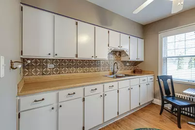 389 E Deerpath Road #1, Lake Forest, IL 60045 - Photo 15