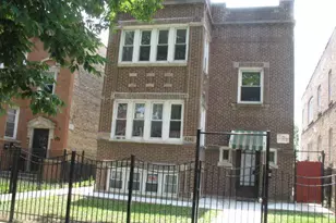 4141 W Barry Ave, Chicago, IL 60641 - Photo 1
