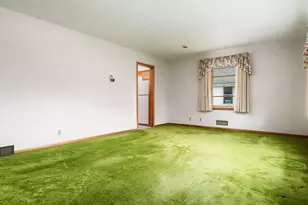 2811 Horton St, Rockford, IL 61109 - Photo 3