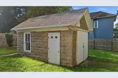 200 E North Street, Walnut, IL 61376 - Photo 5