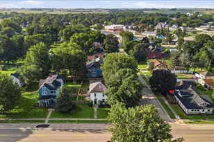 200 E North St, Walnut, IL 61376 - Photo 9