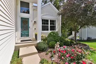 3 Falcon Ridge Ct, Algonquin, IL 60102 - Photo 3