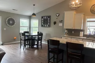 1721 W River St, Dixon, IL 61021 - Photo 3