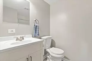 609 Baldwin Ave, Waukegan, IL 60085 - Photo 19