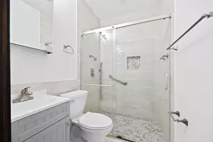 11S056 Madison St, Burr Ridge, IL 60527 - Photo 33