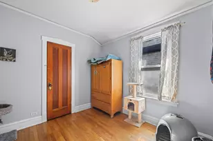 5848 W Catalpa Ave, Chicago, IL 60630 - Photo 11