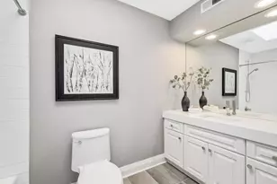 1604 Burr Ridge Club, Burr Ridge, IL 60527 - Photo 29