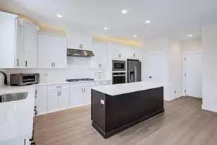 3550 Doral Dr, Elgin, IL 60124 - Photo 15