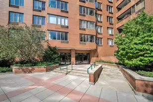 801 S Plymouth Ct, Chicago, IL 60605 - Photo 1
