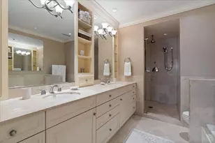 55 E Erie St, Chicago, IL 60611 - Photo 15