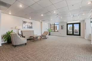 1122 N Dearborn St, Chicago, IL 60610 - Photo 21
