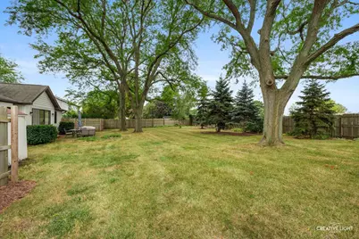 110 N Cambridge Drive, Geneva, IL 60134 - Photo 19