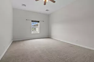 111 E Van Buren St, Woodstock, IL 60098 - Photo 15