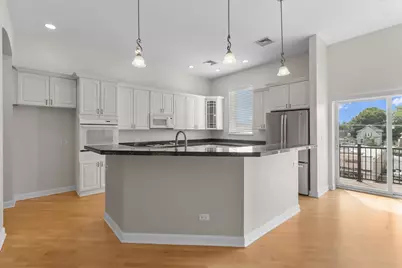 111 E Van Buren Street #3, Woodstock, IL 60098 - Photo 13