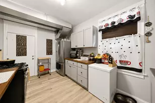 1121 N Lawndale Ave, Chicago, IL 60651 - Photo 7