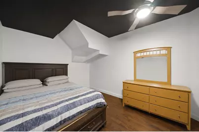 1121 N Lawndale Avenue, Chicago, IL 60651 - Photo 13