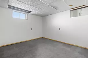 271 Dalton Ave, Mundelein, IL 60060 - Photo 13