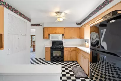 271 Dalton Avenue, Mundelein, IL 60060 - Photo 5