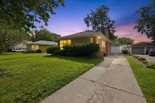 15577 Rose Dr, South Holland, IL 60473 - Photo 1