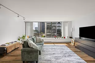5455 N Sheridan Rd, Chicago, IL 60640 - Photo 5