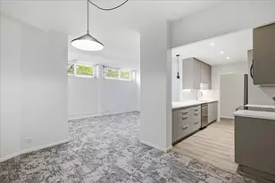 4170 N Marine Dr, Chicago, IL 60613 - Photo 7