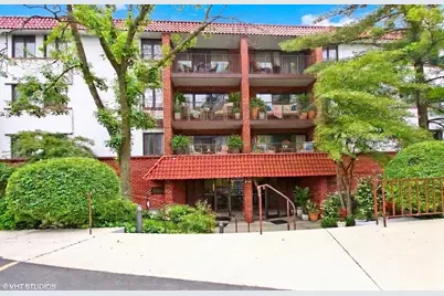 2046 Saint Johns Avenue #3H, Highland Park, IL 60035 - Photo 1