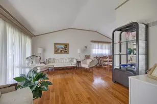 1225 N Basswood Ln, Mount Prospect, IL 60056 - Photo 5