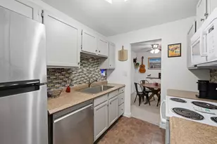 4704 W Northfox Ln, McHenry, IL 60050 - Photo 9