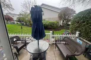5329 W Woodland Dr, Oak Forest, IL 60452 - Photo 9