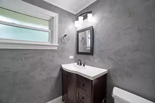 109 Crest Ave, Elk Grove Village, IL 60007 - Photo 15